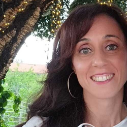 tutor a MASCALUCIA - EMANUELA