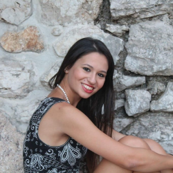 tutor a Latina - Elena