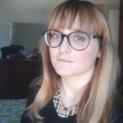 tutor a Sarzana - Laura