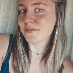 tutor a CARRARA - Ilaria