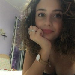 tutor a Latina  - Sara