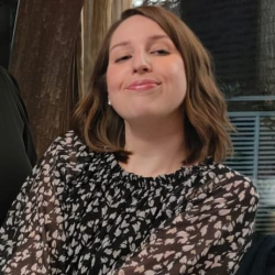 tutor a Este - LAURA