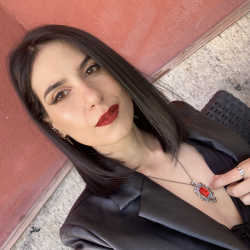 tutor a Petilia Policastro - Maira Sophia