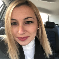 tutor a albanella - Snizhana