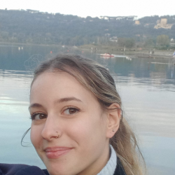 tutor a Aprilia - Mariarosaria
