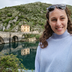tutor a GROTTAMMARE - silvia
