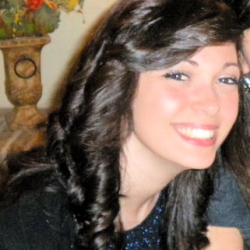 Lorena G. insegnante di Aiuto tesi