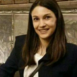 Maria V. insegnante di Greco
