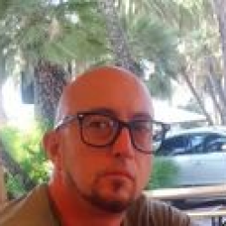 Andrea G. insegnante di Geografia