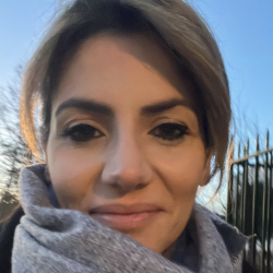 Teresa T. insegnante di Aiuto compiti