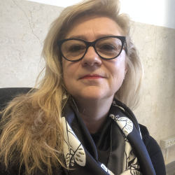 Antonella C. insegnante di Aiuto compiti