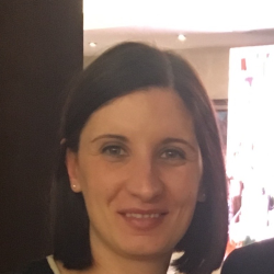 Anita Valentina G. insegnante di Aiuto compiti