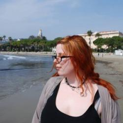 Alice B. insegnante di Aiuto compiti
