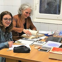 Samantha C. insegnante di Aiuto compiti