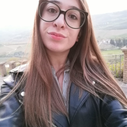 Alessandra Sara S. insegnante di Aiuto compiti