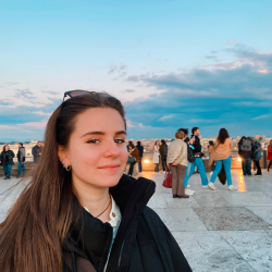 Rachele E. insegnante di Aiuto compiti