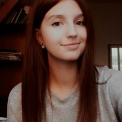 Chiara L. insegnante di Aiuto compiti