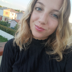Chiara M. insegnante di Aiuto compiti