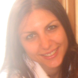 Elena D. insegnante di Aiuto compiti