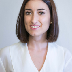 Jessica M. insegnante di Aiuto compiti