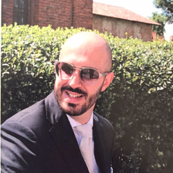 Enrico P. insegnante di Contabilità e bilancio