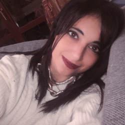 Daniela F. insegnante di Aiuto tesi