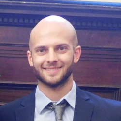 Enrico P. insegnante di Aiuto compiti