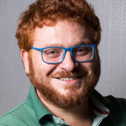 Dario D. insegnante di Aiuto tesi