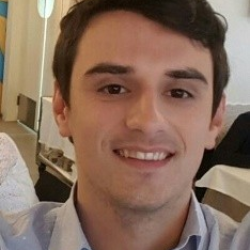 Ivi G. insegnante di Algebra