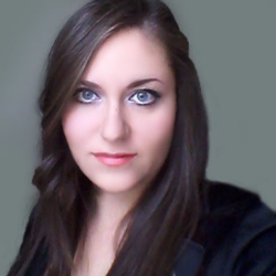Alessandra P. insegnante di Algebra