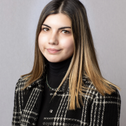Elena C. insegnante di Aiuto compiti