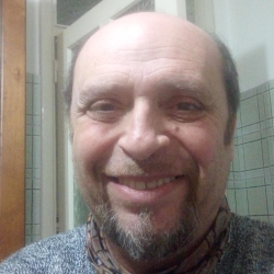 Salvatore C. insegnante di Aiuto compiti