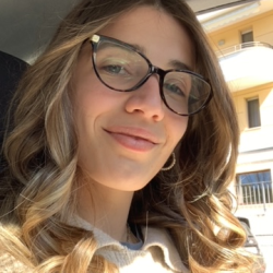 Eleonora B. insegnante di Anatomia 1