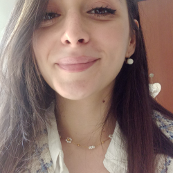 Martina L. insegnante di Aiuto compiti