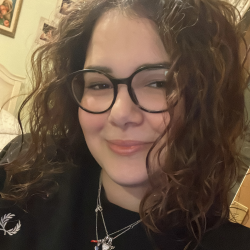 Monica B. insegnante di Aiuto compiti