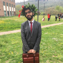 Karim Makhluf F. insegnante di Aiuto compiti