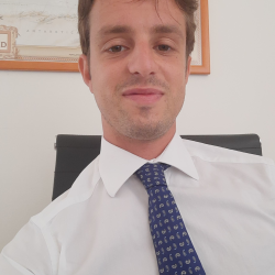 Nicolò A. insegnante di Diritto