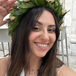 Elena T. insegnante di Aiuto tesi