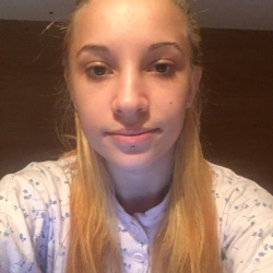 Roxana Mihaela O. insegnante di Disegno artistico