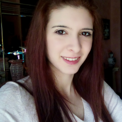 Jessica N. insegnante di Aiuto compiti