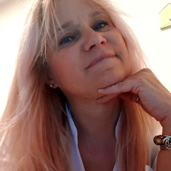 Pamela F. insegnante di Aiuto compiti