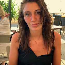 Camilla D. insegnante di Aiuto compiti