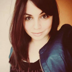 Alessandra D. insegnante di Francese
