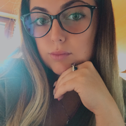 Martina L. insegnante di Aiuto compiti