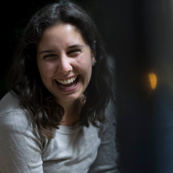 Laura E. insegnante di Aiuto compiti