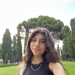 Elena L. insegnante di Aiuto compiti