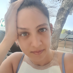 Giulia P. insegnante di Aiuto tesi