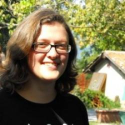 Daniela B. insegnante di Aiuto tesi