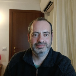 Antonio D. insegnante di Aiuto compiti