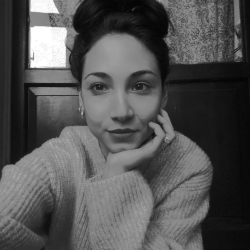 Valentina D. insegnante di Aiuto tesi